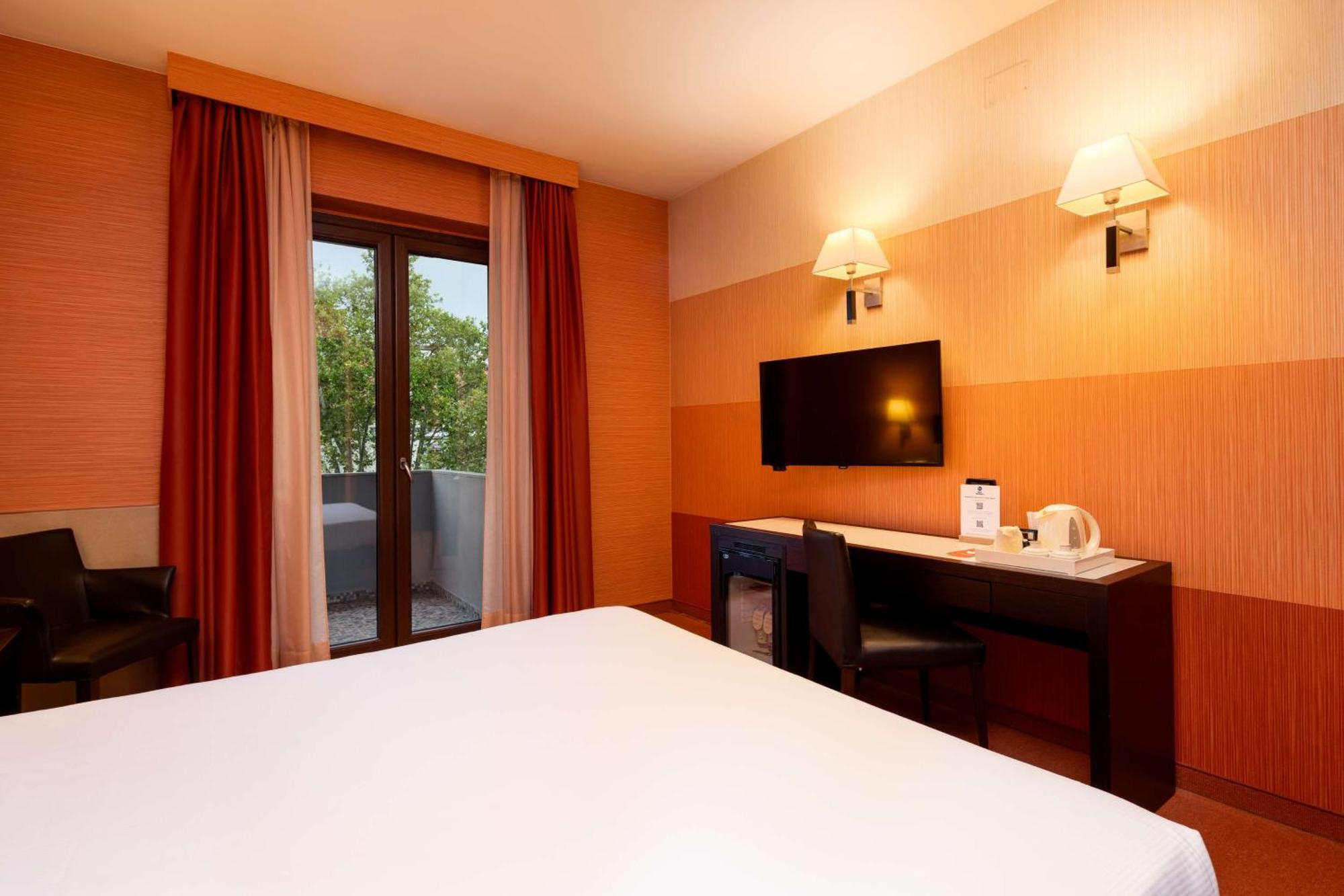 Best Western Gorizia Palace ภายนอก รูปภาพ