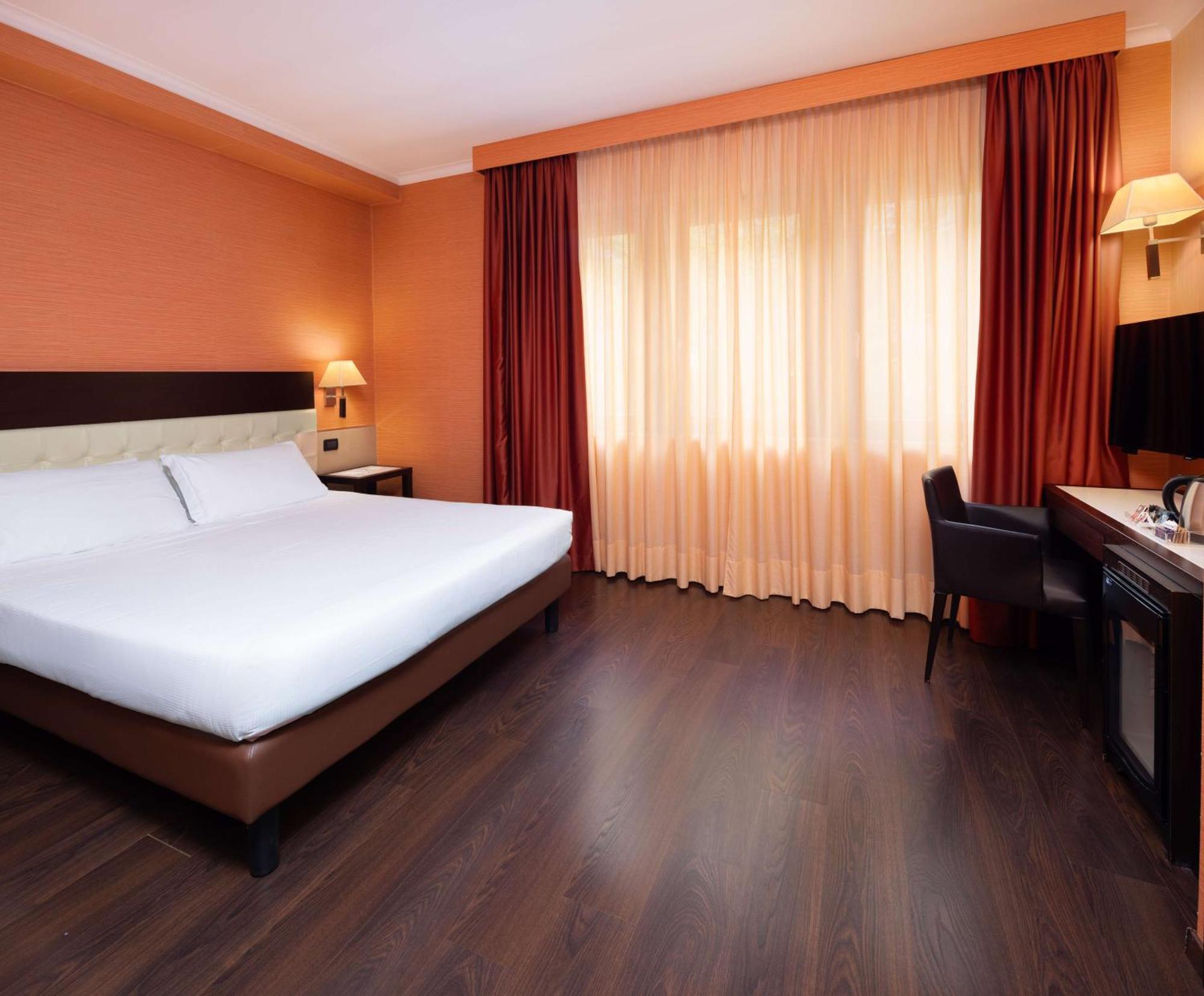 Best Western Gorizia Palace ภายนอก รูปภาพ
